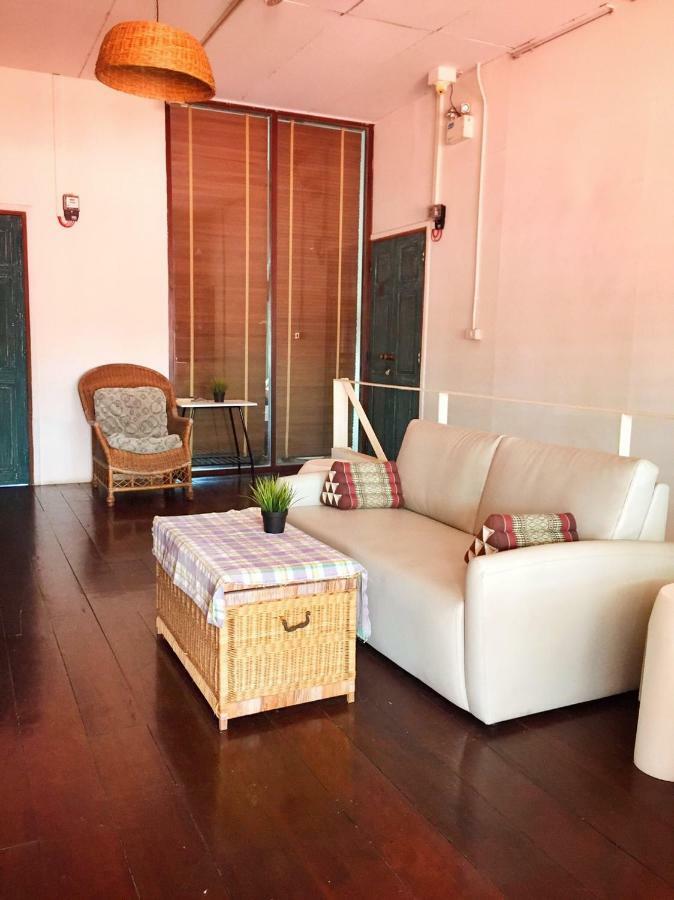 Baan Rare Guesthouse Udon Thani Luaran gambar